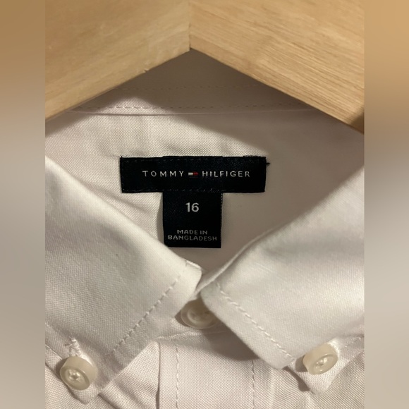 Tommy Hilfiger NWT Boys Oxford Button Up Shirt - Picture 5 of 6